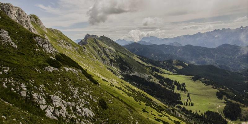 应急管理现代化：融合地理信息、舆情与物联数据的智能指挥决策服务平台