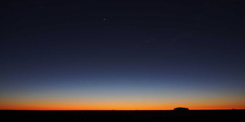 构建教育行业综合信息评价体系：数据分析驱动下的服务平台实践