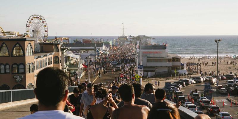 综合信息40：数据分析如何驱动服务平台构建行业解决方案新范式