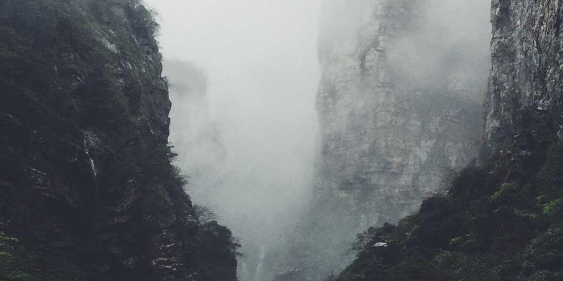 综合信息70：解锁商务信息与数据分析驱动的行业解决方案新范式