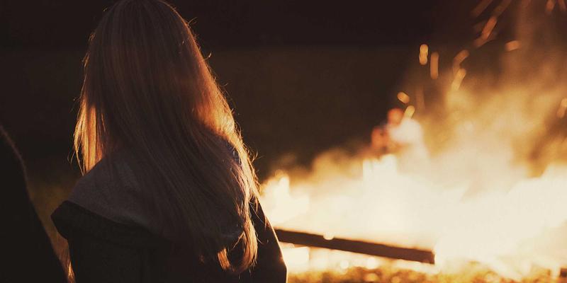 综合信息枢纽：能源互联网实现多能互补与优化调度的核心引擎